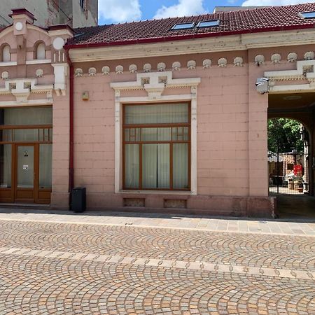 Casa Central Luxury Орадеа Екстериор снимка