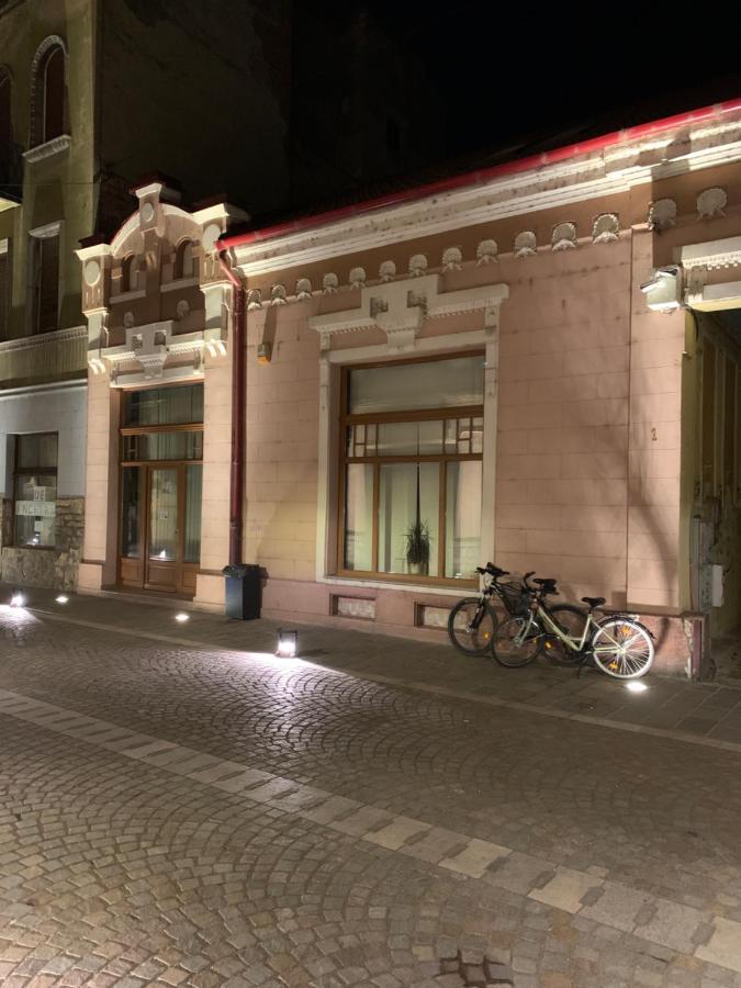 Casa Central Luxury Орадеа Екстериор снимка